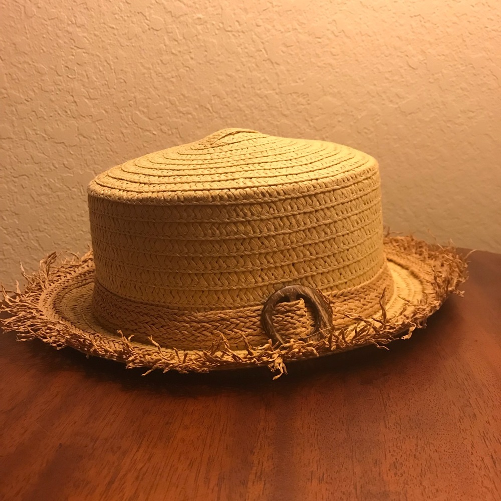 Straw boater style hat